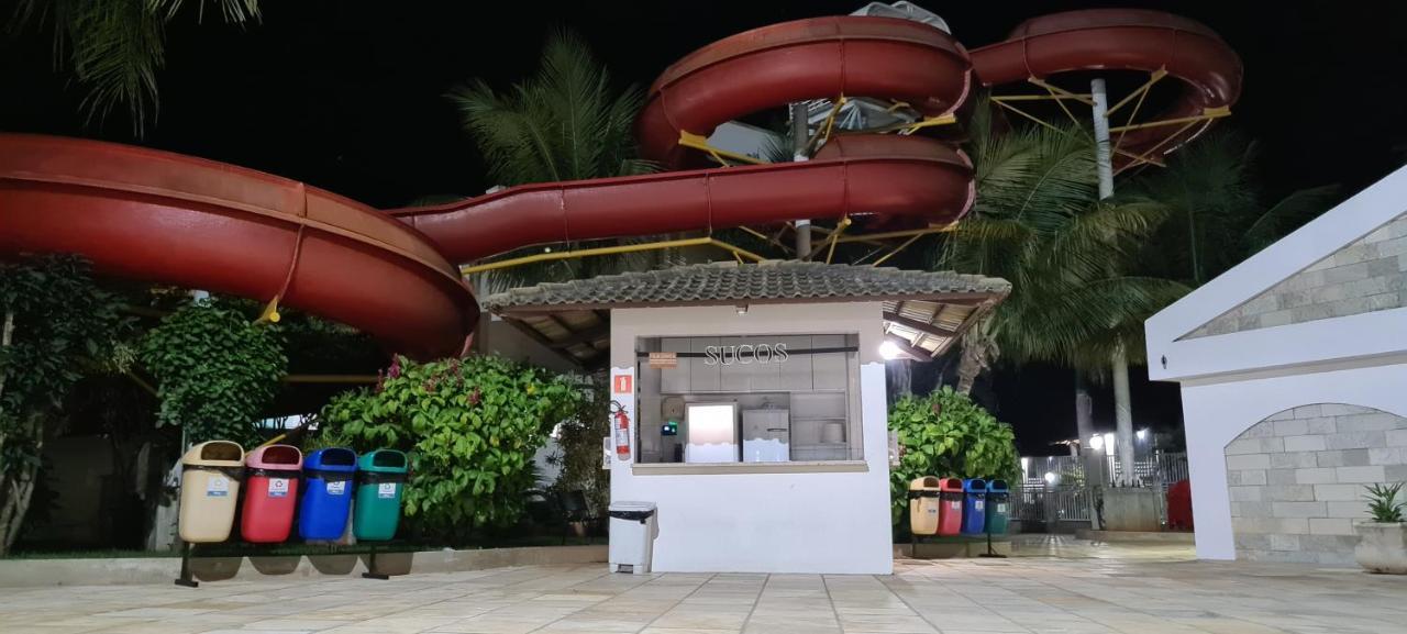 Thermas Lacqua Diroma Com Piscina De Ondas Gratis 24Horas Caldas Novas Exterior photo